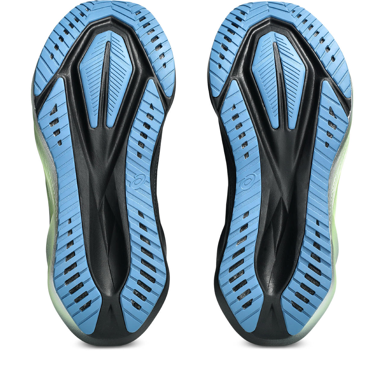 Mens Novablast 5 Luxe Shoe