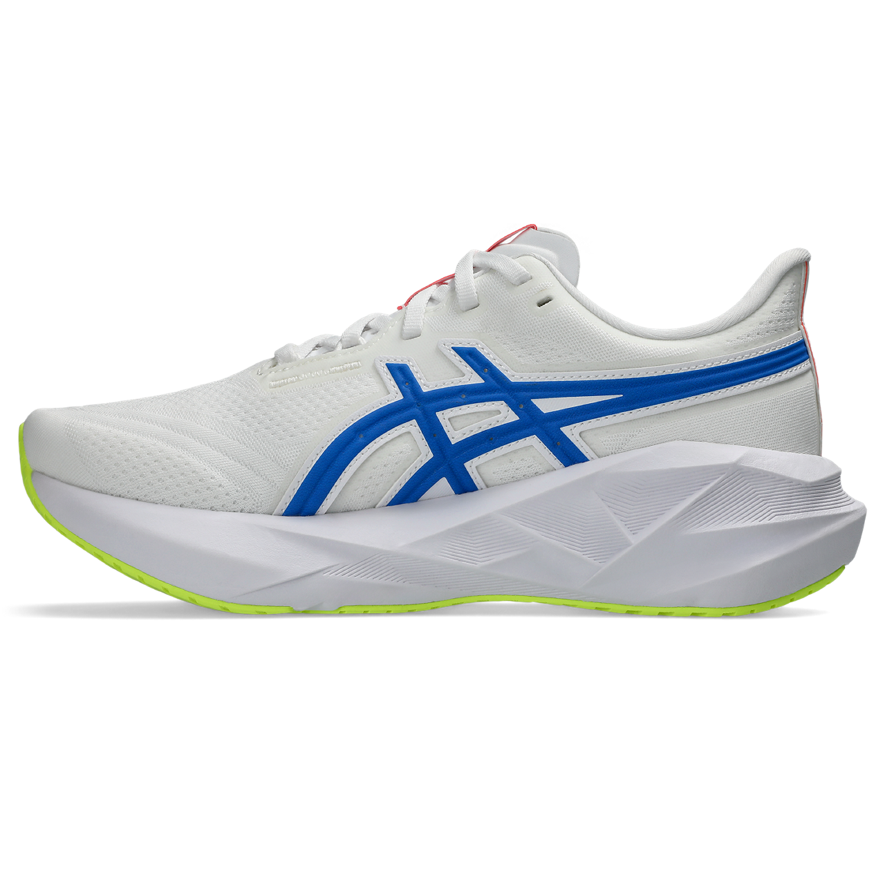 Womens Novablast 5 Luxe Shoe