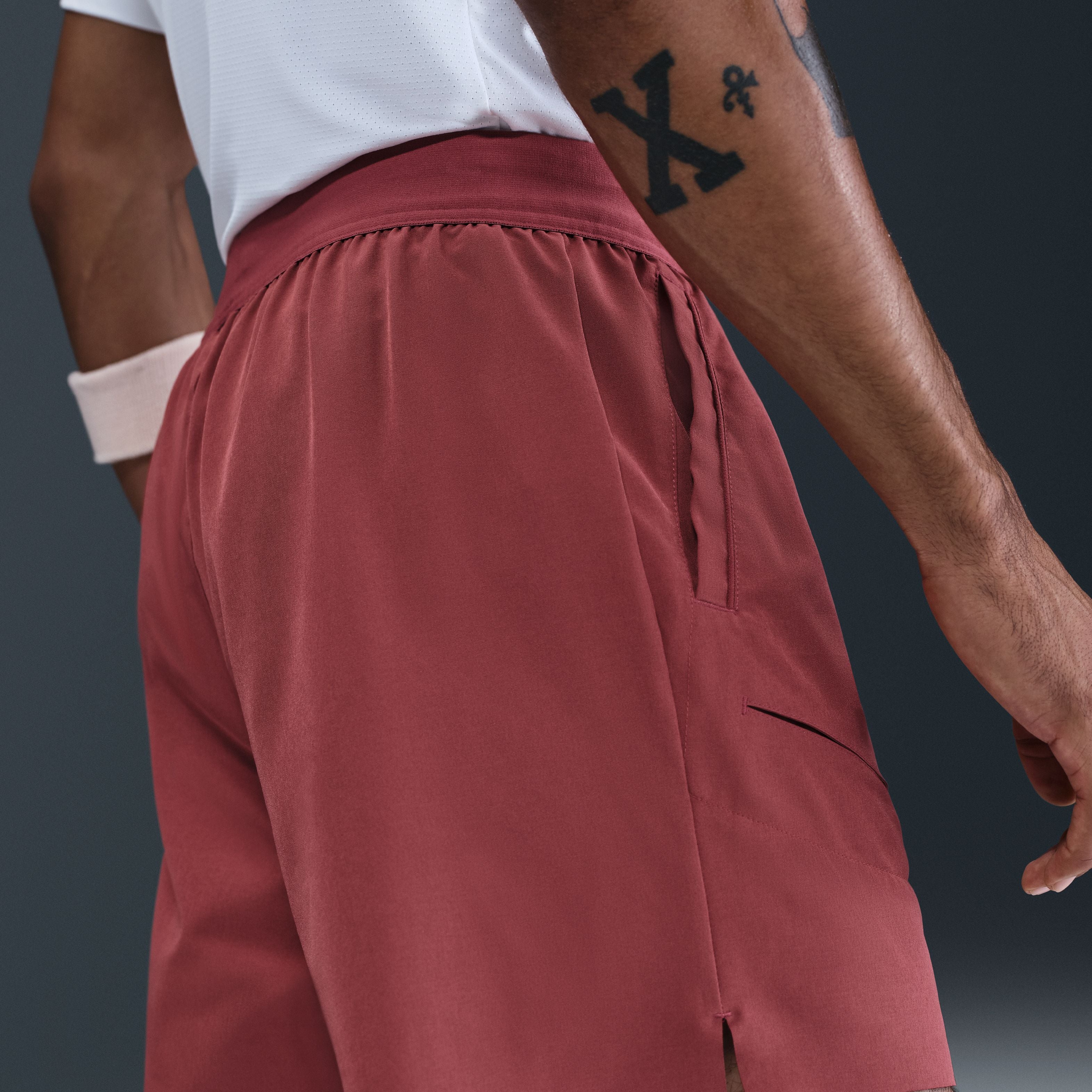 Mens Dri-Fit Advantage 7 Inch Short