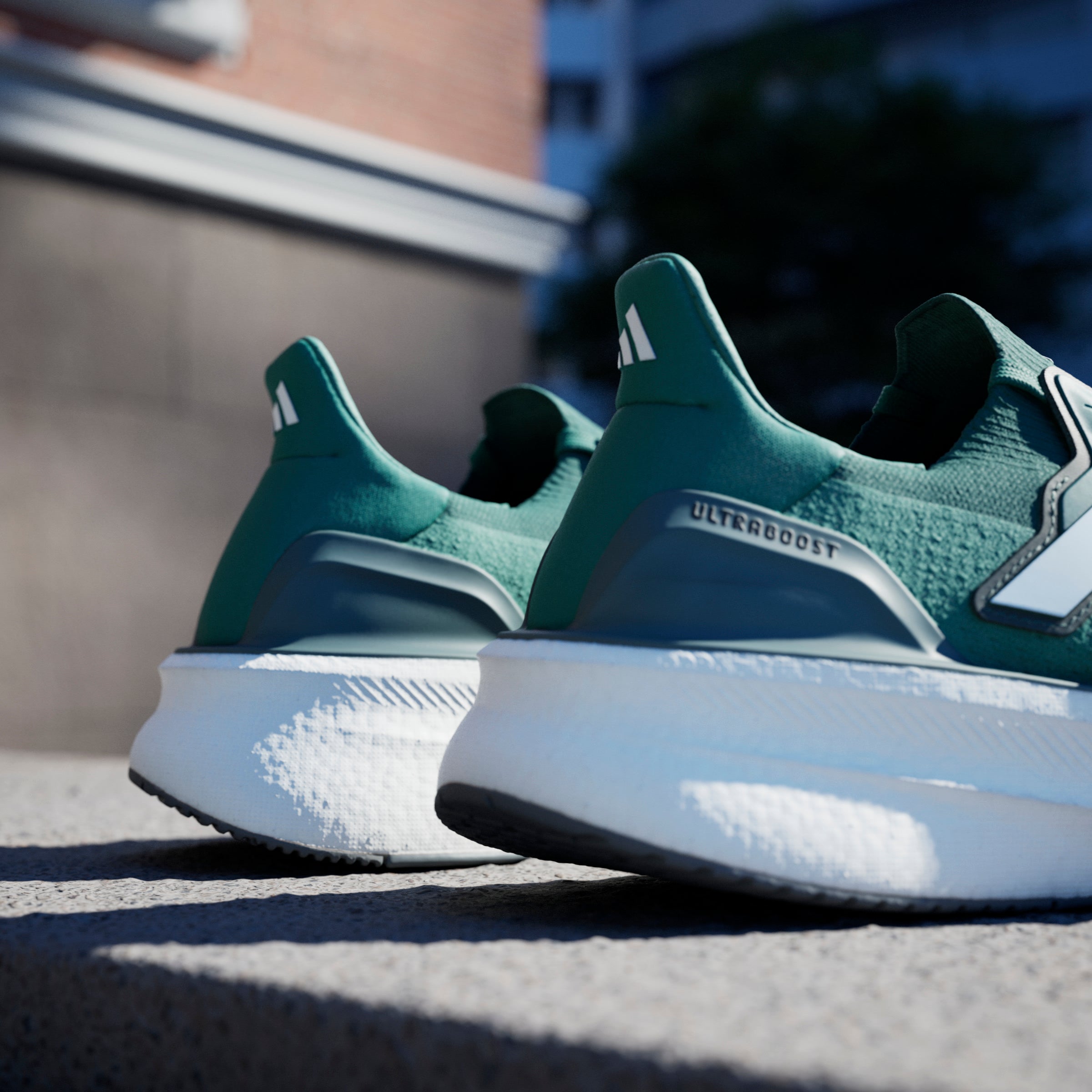 Mens Ultraboost 5 Running Shoe