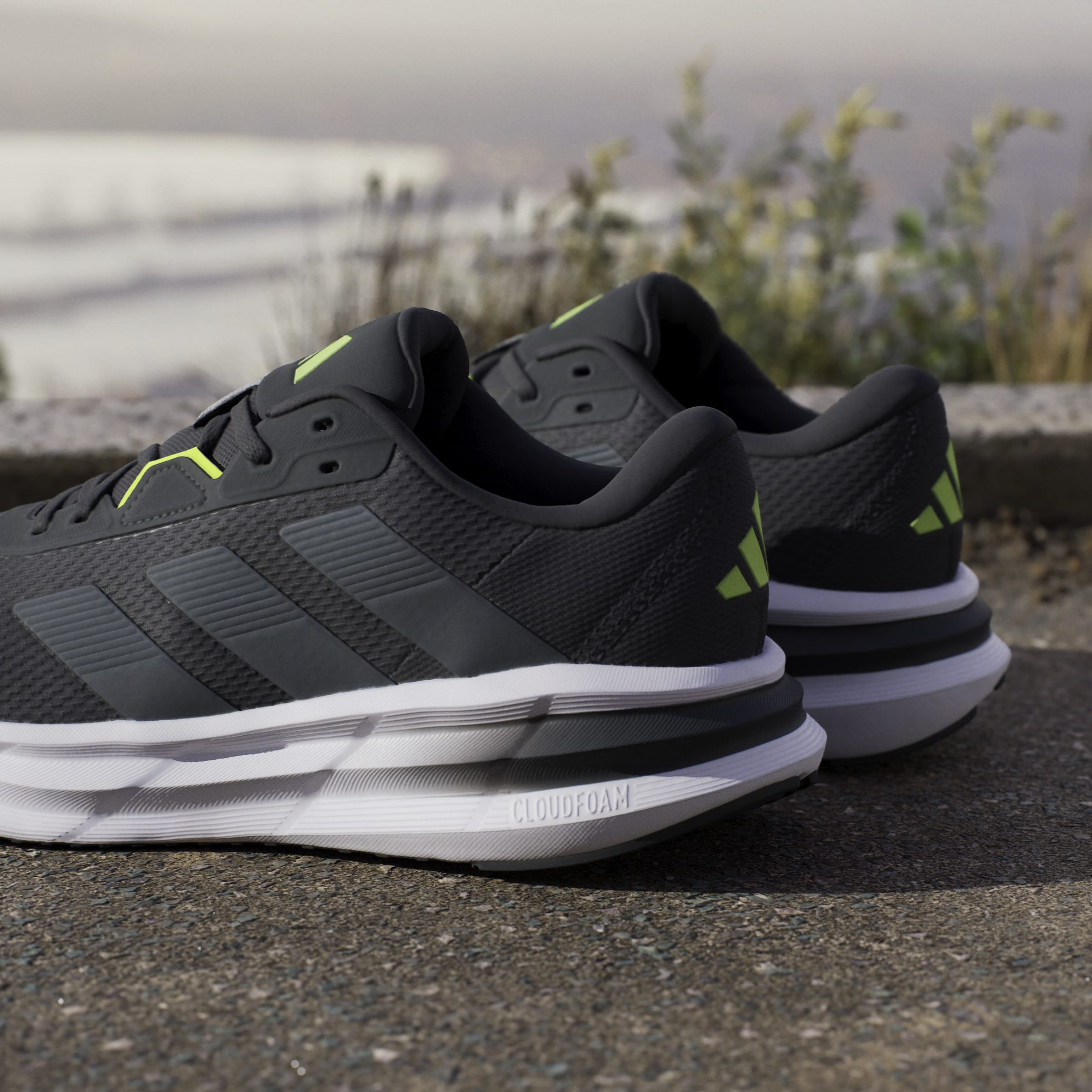 Mens Galaxy 7 Running Shoe