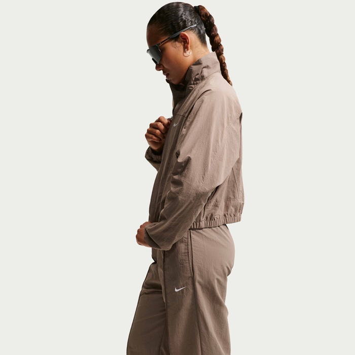 Womens Trend Woven Mid-Rise Pant