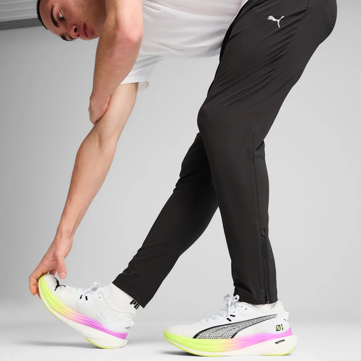 Mens Run Velocity Tapered Pant